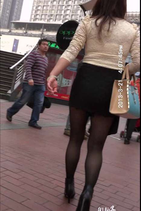[街拍客视频]jx0314 丰满的黑丝包臀裙成熟美女
