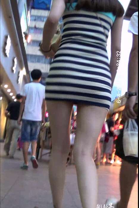 [街拍客视频]jx0337 极品大长腿美女的腿又嫩又白